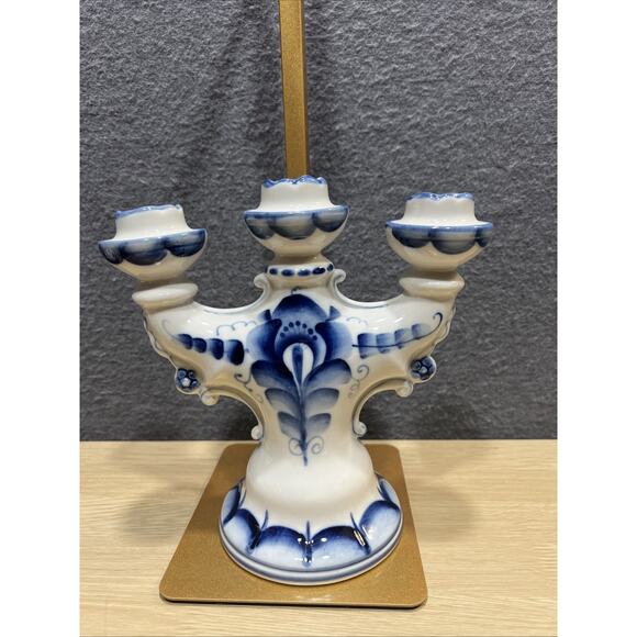 Vintage GZHEL Russian Candelabra Candle Holder White & Blue Porcelain Marked 8” - Picture 2 of 8